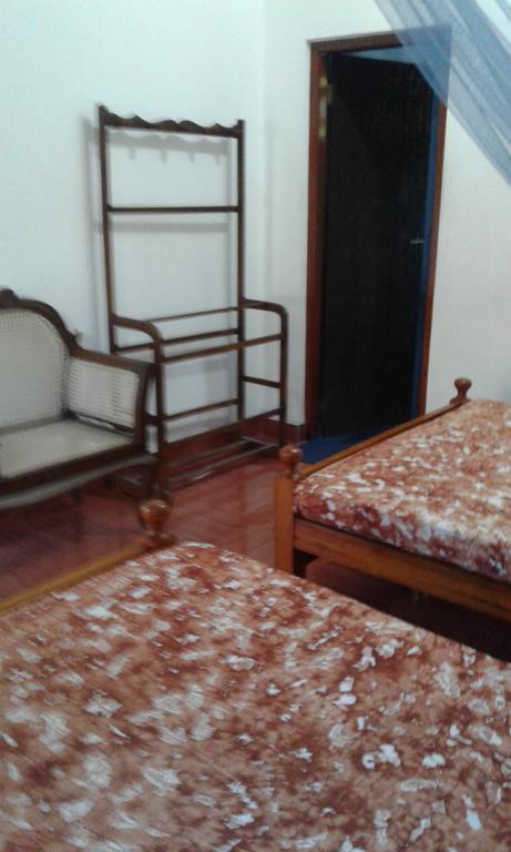 Rose Blossom Hotel Mirissa Kültér fotó